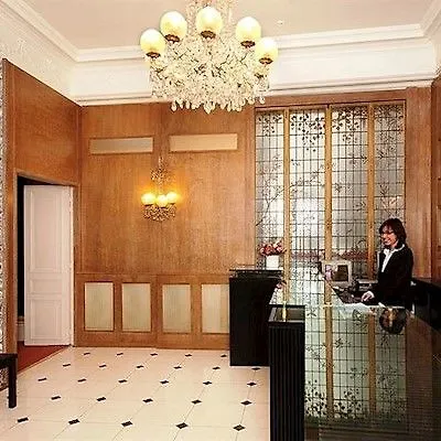 Western Ronceray Opera Отель 3*