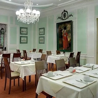 Western Ronceray Opera Отель 3*