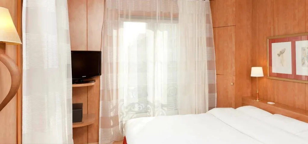 Western Ronceray Opera 3* Париж